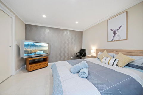 New 1-bedroom House With Free Parking - Dalby Accommodation 0