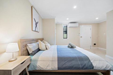 New 1-bedroom House With Free Parking - Dalby Accommodation 1