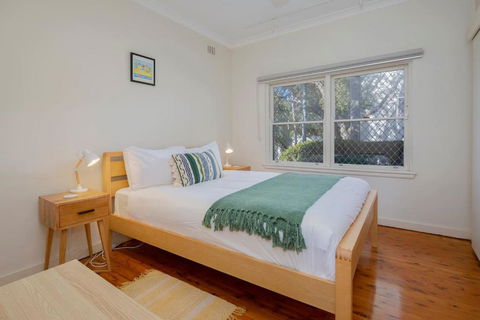 Newcastle Nook - Convenient Comforts In The CBD - Dalby Accommodation 1