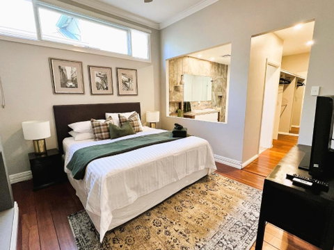 Mosman Park Prestige - Dalby Accommodation 3