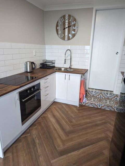 Newly Renovated With Ocean Views - Dalby Accommodation 3