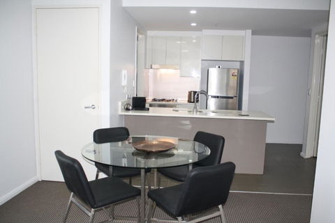 North Sydney Wyndel Apartments-MIL1005 - Dalby Accommodation 2