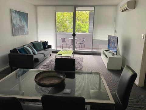 North Sydney Wyndel Apartments-MIL1005 - Dalby Accommodation 0