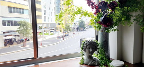 NYC Loft Brisbane, Free Parking! - Dalby Accommodation 1