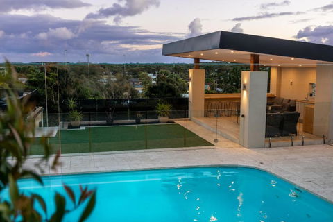 OASIS ON SUNSET - Tranquility Close To The Ocean - Dalby Accommodation 1