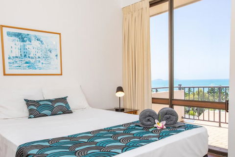 OCEAN VIEWS 10 - Dalby Accommodation 3