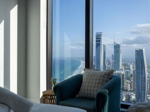 Oceanfront Escape 2 Beds Home With Pool And Carpark - Dalby Accommodation 2
