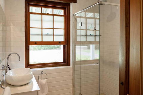 Old Duninald - Heritage House - Dalby Accommodation 2