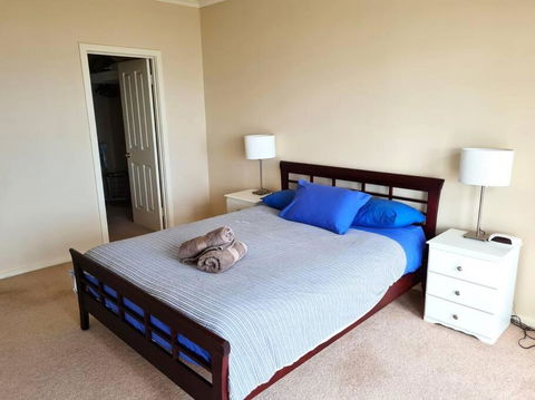 On The Bay - Dalby Accommodation 1