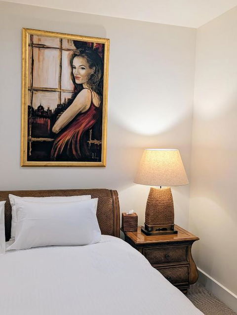 ONE Luxury Apartment - Dalby Accommodation 1