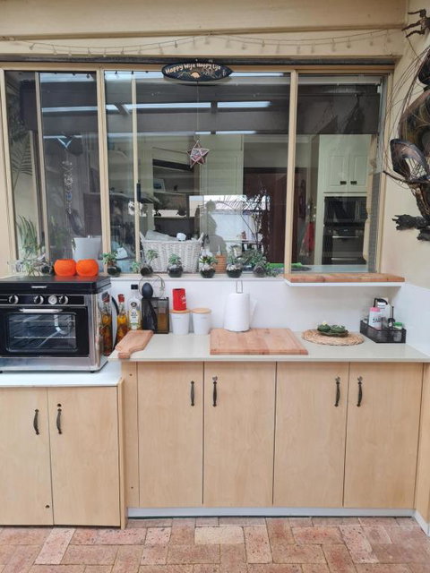 Open Plan Large Home - Dalby Accommodation 3