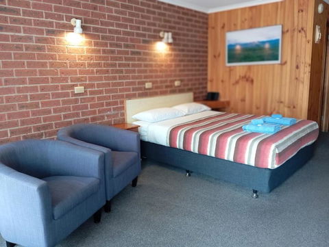 Orbost Country Road Motor Inn - Dalby Accommodation 1
