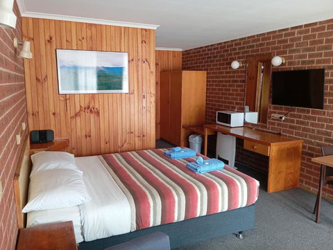 Orbost Country Road Motor Inn - Dalby Accommodation 2