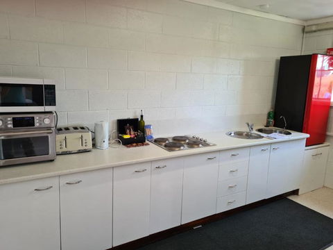 Orchard 2 Bedroom Apartment In Devonport - Dalby Accommodation 2