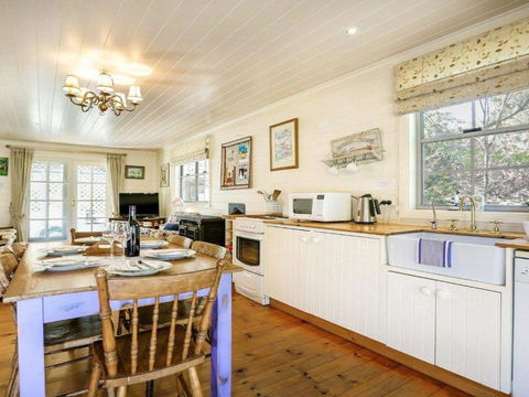 Orchard Cottage Alpine Southern Highlands - Dalby Accommodation 3