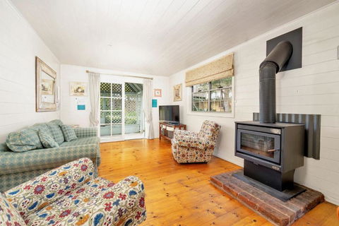 Orchard Cottage Alpine Southern Highlands - Dalby Accommodation 1