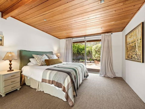 Orchard Homestead Countryside Retreat - Dalby Accommodation 1