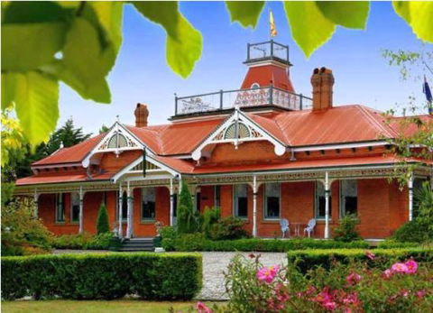 Ormiston House - Dalby Accommodation 0