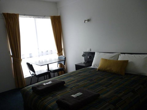 Otway Gate Motel - Dalby Accommodation 3