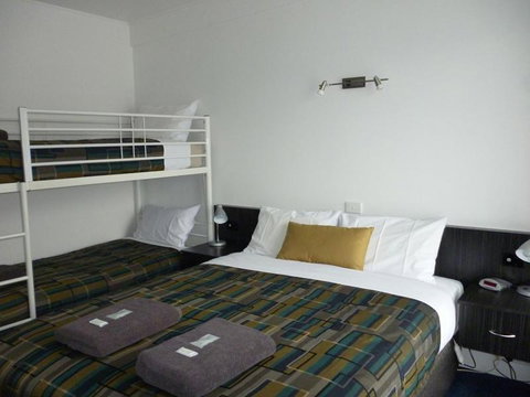 Otway Gate Motel - Dalby Accommodation 2