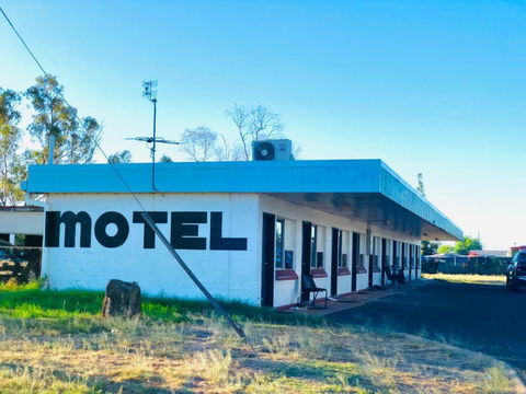 OXFORD HOTEL MOTEL - Dalby Accommodation 2