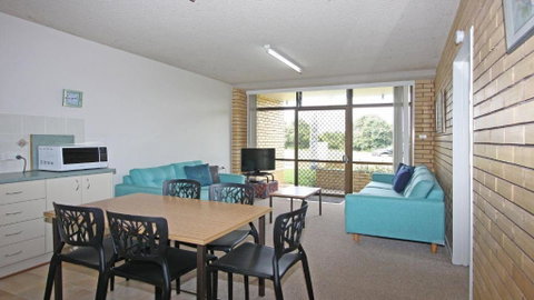 Pacific 2 - Dalby Accommodation 1