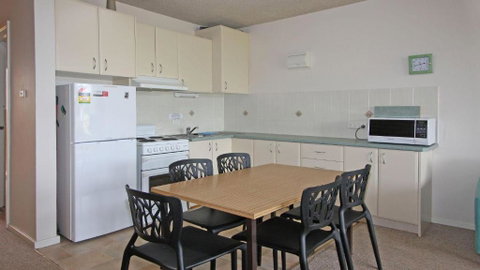 Pacific 2 - Dalby Accommodation 2
