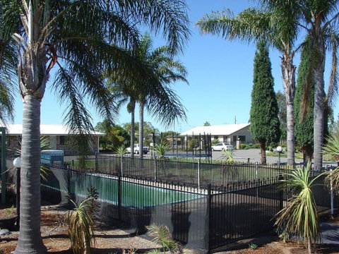 Palm Valley Motel - Dalby Accommodation 0