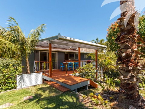 Palms House - Dalby Accommodation 1