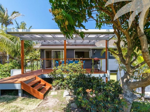 Palms House - Dalby Accommodation 0