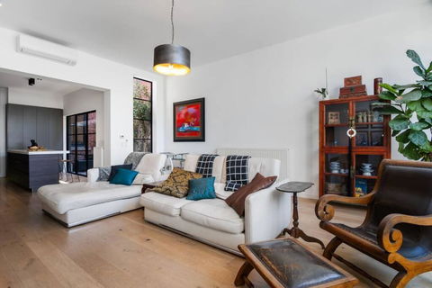 Perfect Parkside Princess Hill Retreat Sleeps 6 - Dalby Accommodation 0