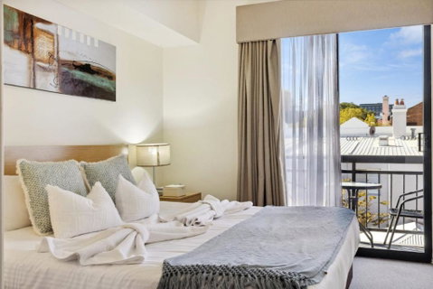 Perth City Corporate 1BRD - Dalby Accommodation 2