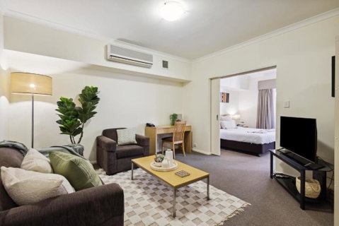 Perth Picture Perfect 1 BDR - Dalby Accommodation 1