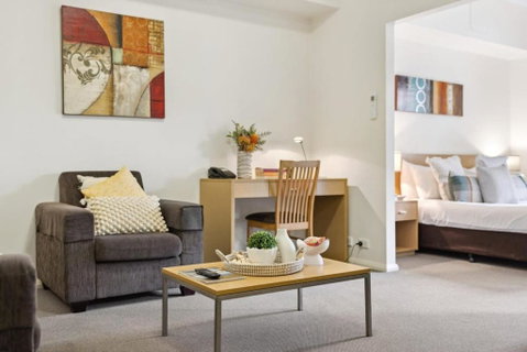 Perth Premium 1 Bedroom - Dalby Accommodation 2