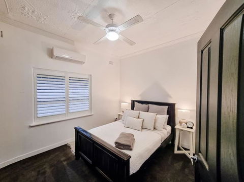 Peters Rest Central Wagga - Dalby Accommodation 0