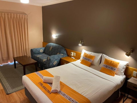 Philadelphia Motor Inn - Dalby Accommodation 0