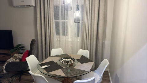 Phoenix House - Dalby Accommodation 1