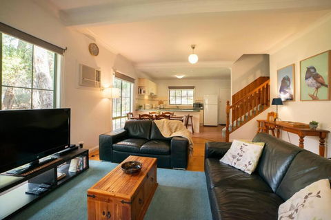 Pinnacle Retreat - Dalby Accommodation 0
