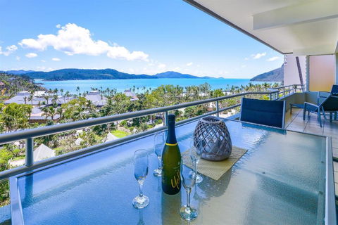 Poinciana Lodges - Ocean Views - Dalby Accommodation 1