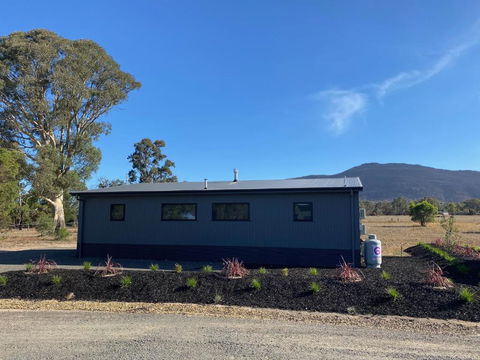 Pomonal Estate Villas - Dalby Accommodation 1