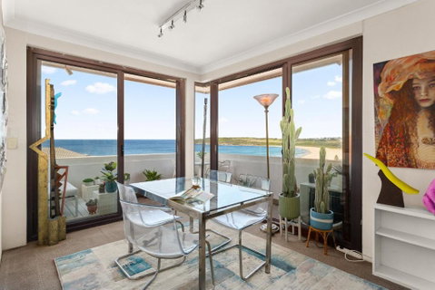 Pristine 2-Bed With Expansive Beach Views - Dalby Accommodation 1