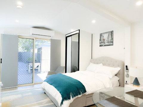 Private, Local Living Studio In Mascot, Airport - Dalby Accommodation 0