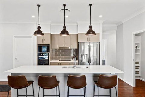 Private Mudjimba Beach Abode - Dalby Accommodation 3