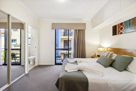 Prized Perth Retreat 1BDR - Dalby Accommodation 2