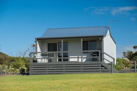 Prom Gate Getaway - Dalby Accommodation 0
