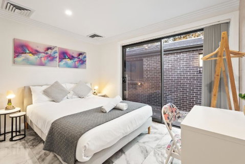 Quaint Double Room - Centrally Located At Glenfield - Shared Bathroom - Dalby Accommodation 1