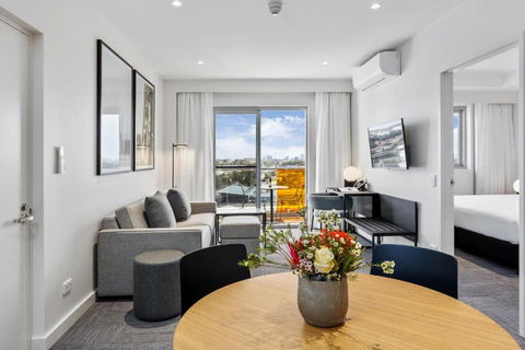 Quest Watergardens - Dalby Accommodation 2