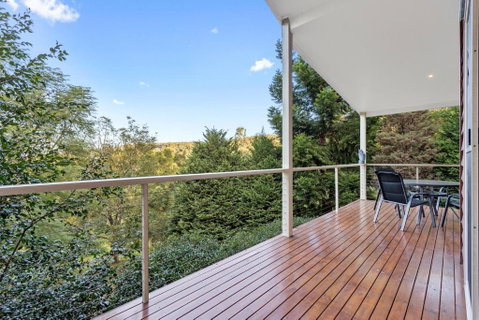 Ravensbourne Escape- Kookaburra Kottage - Dalby Accommodation 1