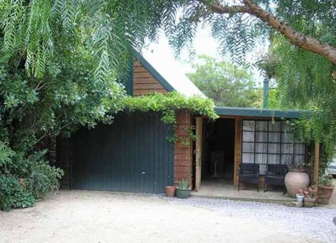Red Brier Cottage Accommodation - Dalby Accommodation 3