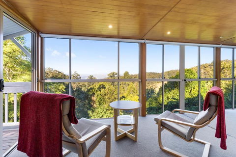 Ravensbourne Escape - Windsong - Dalby Accommodation 0